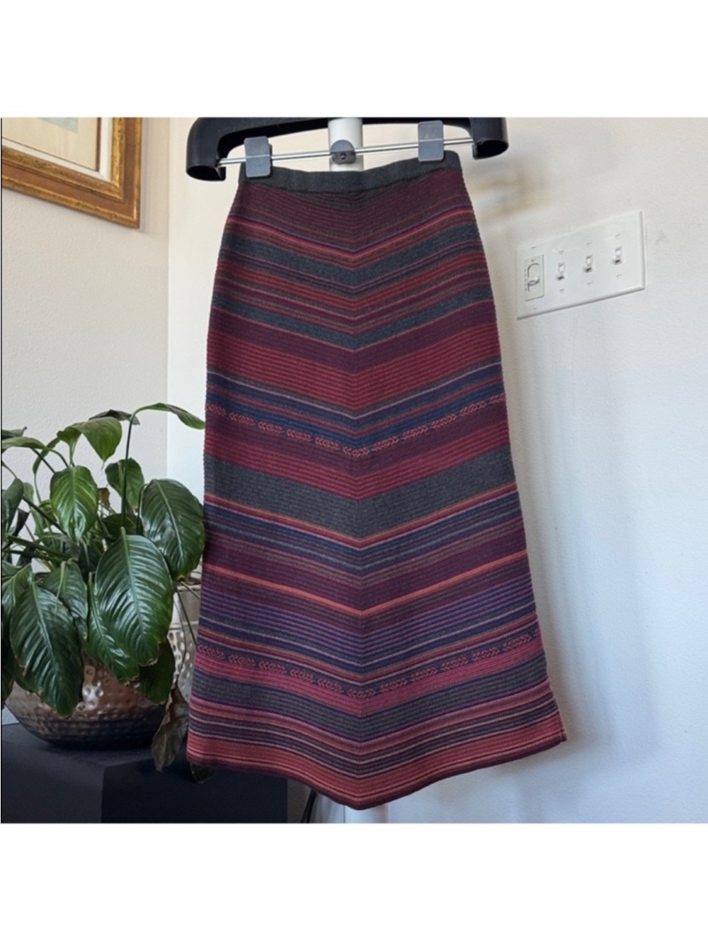 Orvis Women’s Knit Western Boho Maxi/Midi Skirt Sz XS Navy Blue Red Pull on